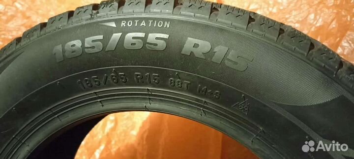 Pirelli Formula Ice 185/65 R15 88T