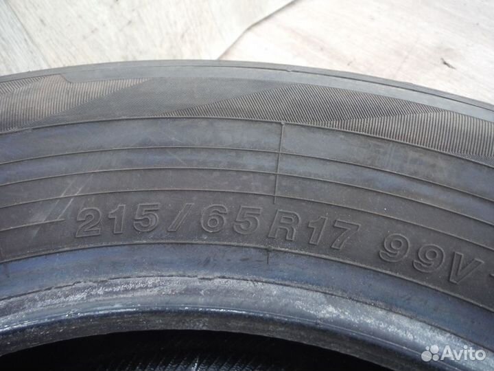 Yokohama BluEarth AE50 215/65 R17