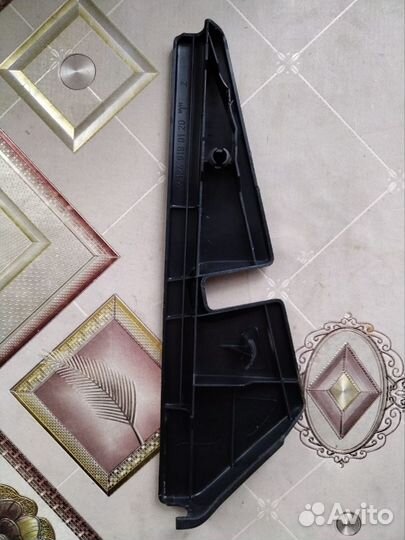 Пластик сиденья водителя mercedes w124 1249190120