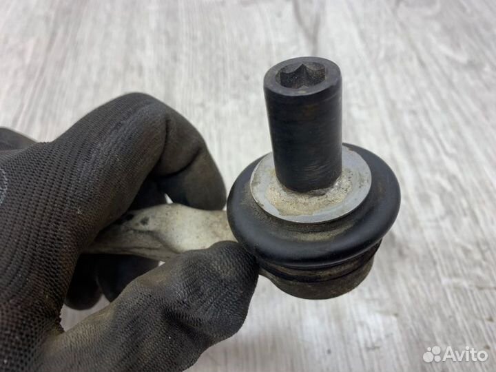 Рулевая тяга с наконечником передняя Audi A4 B7
