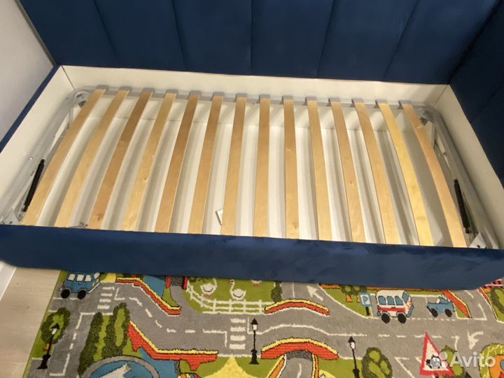 Кровать детская новая 90 200