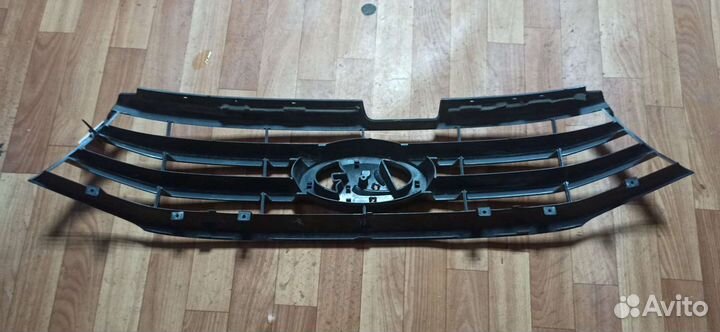 Лада Веста решетка радиатора