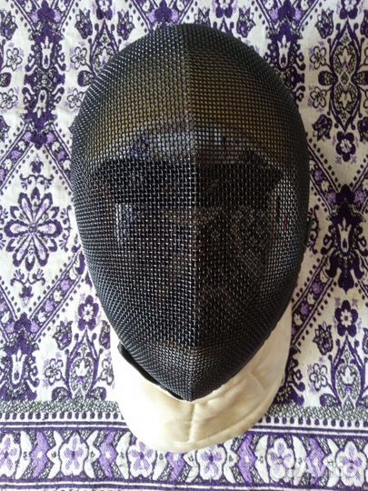 Маска для фехтования