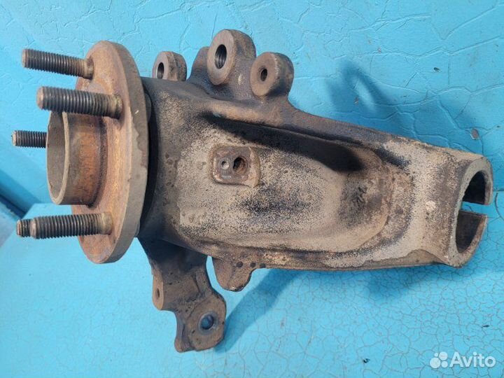 Кулак поворотный передний левый Ford Focus 3 iqdb