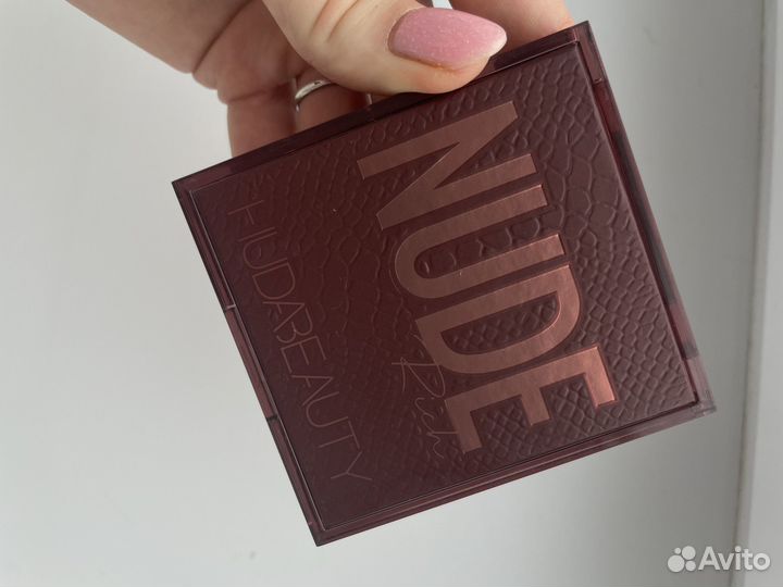 Huda beauty тени