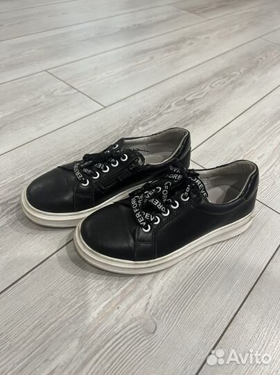 Туфли для девочки 34размер