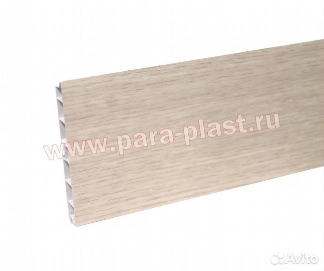 Цоколь пвх Дуб млечный с уплотнителем (4000*95)