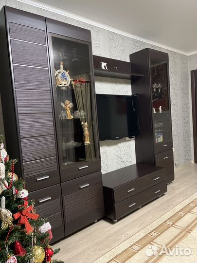 Стенка в гостиную