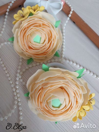 Резинки, заколочки и другие украшения для волос