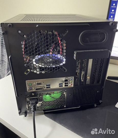 Корпус для компьютера Thermaltake core v21