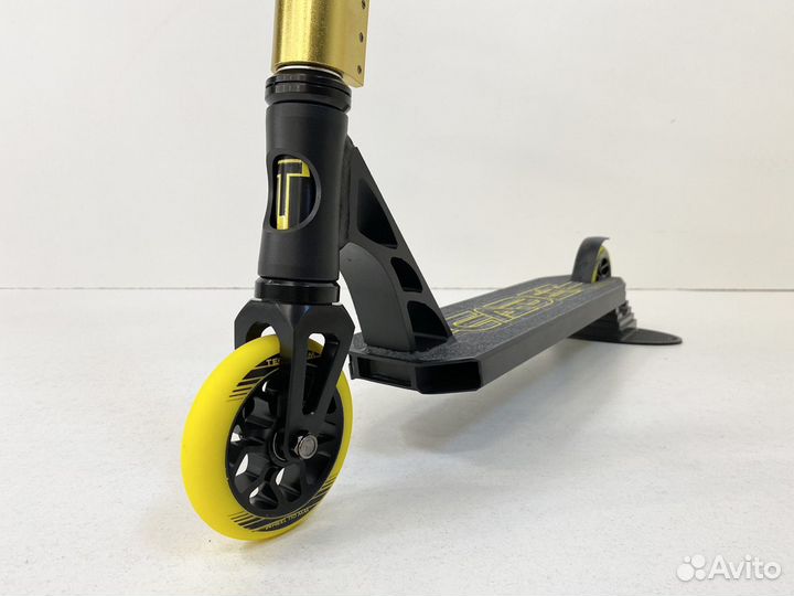 Трюковой самокат Tech Team Cadet