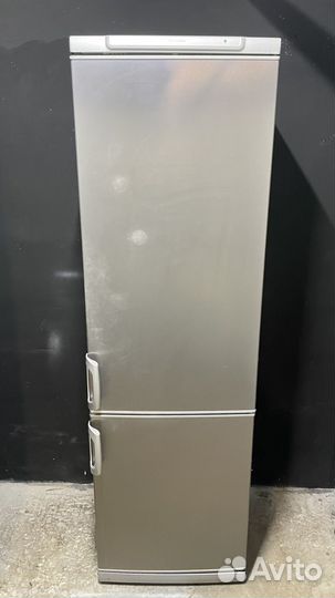 Холодильник electrolux