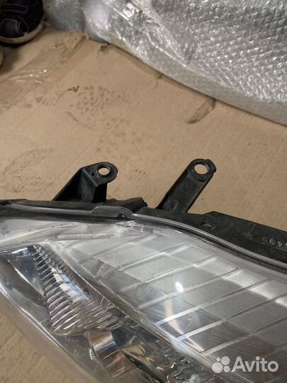 Фара Toyota Corolla 150