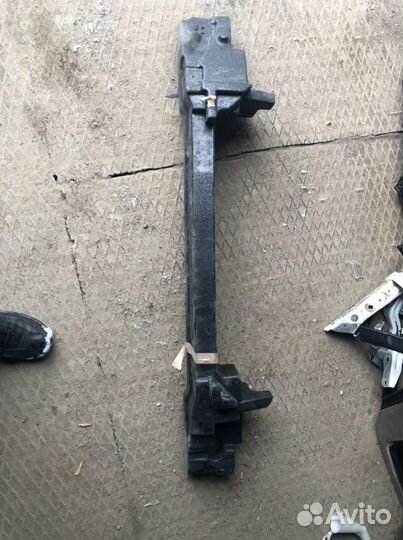 Бампер передний, решетка радиатора(3500) уплотните