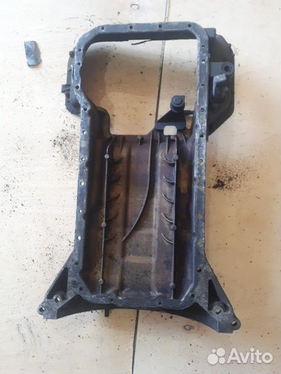 Картер двигателя мерседес 220,215