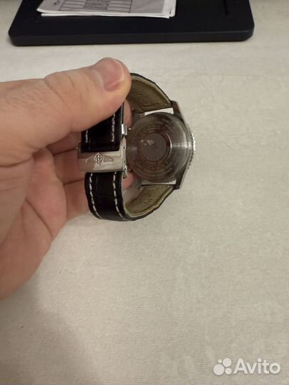 Наручные часы breitling