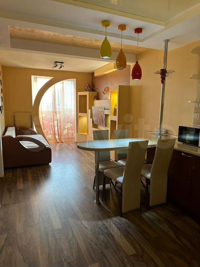 2-к. квартира, 42 м², 3/5 эт.