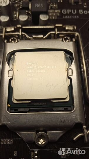 Материнская плата с процессором и памятью