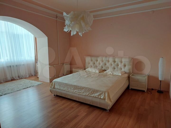 2-к. квартира, 95 м², 2/9 эт.