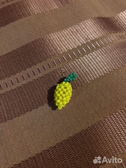 Котик в сумочке из бисера