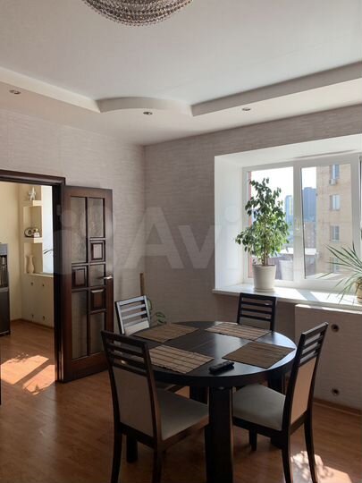 3-к. квартира, 90 м², 11/19 эт.