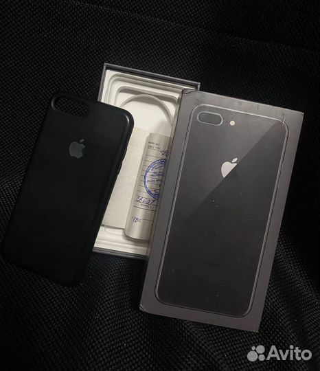 iPhone 8 Plus, 64 ГБ
