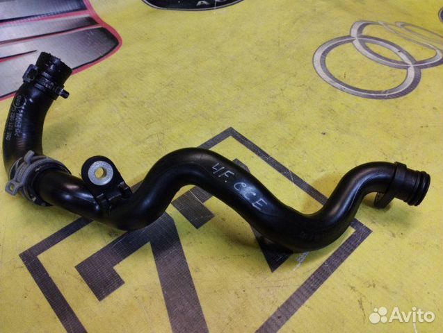 Патрубок системы охлаждения Audi A6 универсал 2.8