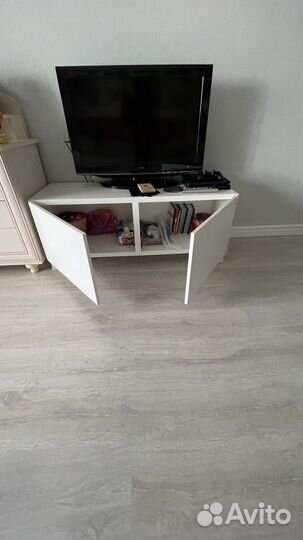 Тумба под телевизор