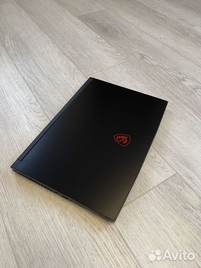 Игровой ноутбук MSI i5 (9th) GTX 1050 TI 16gb