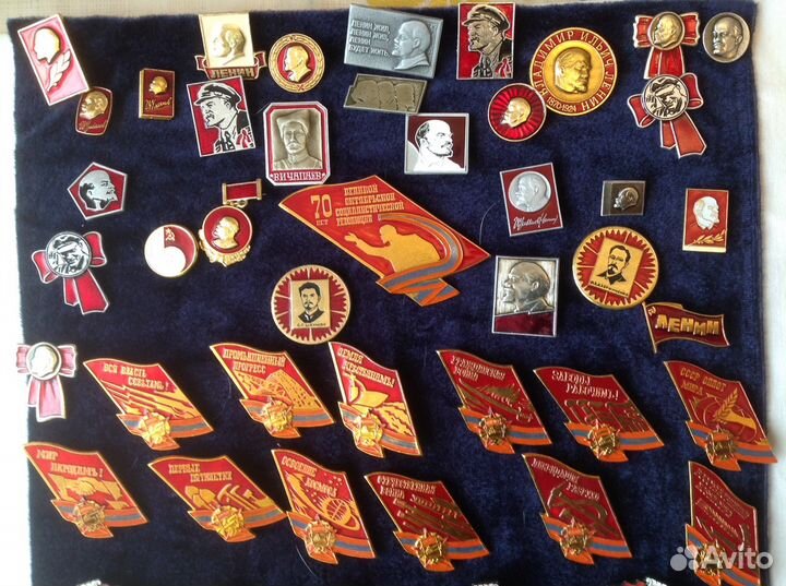 Значки 70 лет воср, Ленин, корабли революции и дру