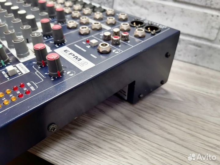 Микшер аналоговый soundcraft EPM8