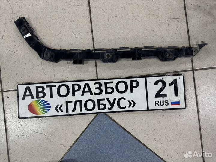 Кронштейн заднего бампера левый Suzuki SX4 2010