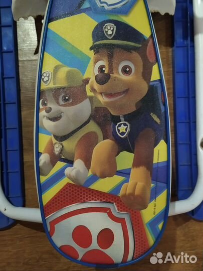 Детский снегокат с ручкой бу