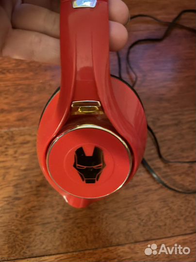 Беспроводные накладные наушники iHome Marvel