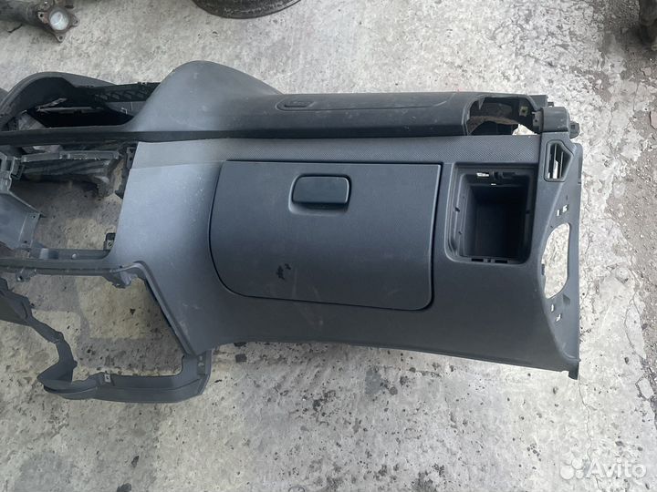 Панель парприз вито w639 639