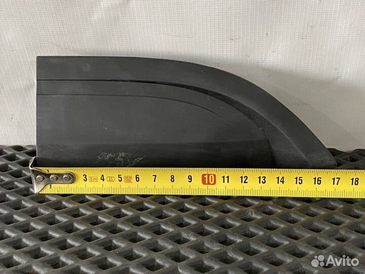 Резинка спойлера Volvo FH4 82718893