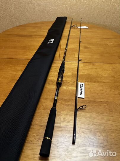 Спиннинг Daiwa 22 Morethan Branzino EX AGS 94LML