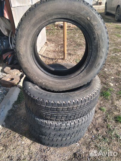 Резина зимняя на Renault Logan