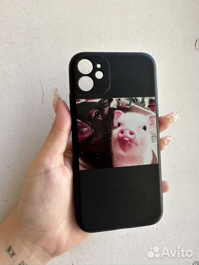 Чехол на iPhone 11