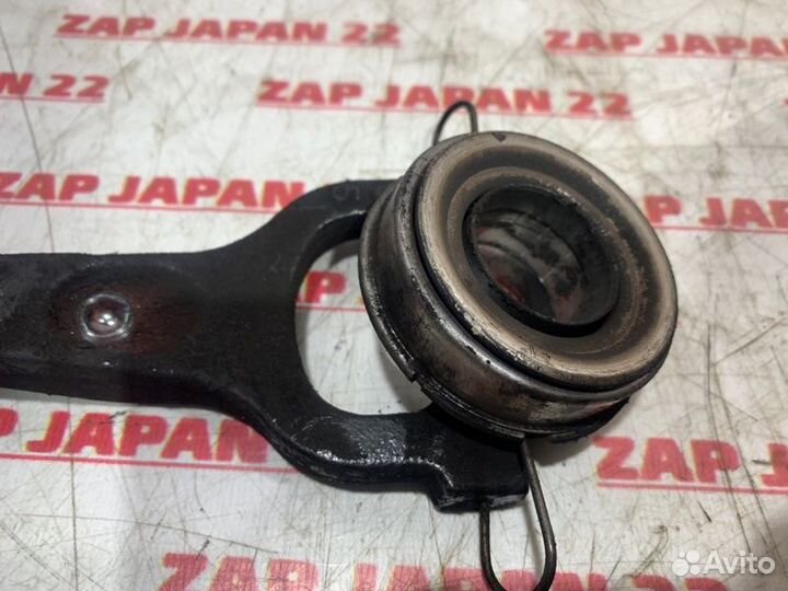 Вилка сцепления Mitsubishi Pajero Sport K94 4D56