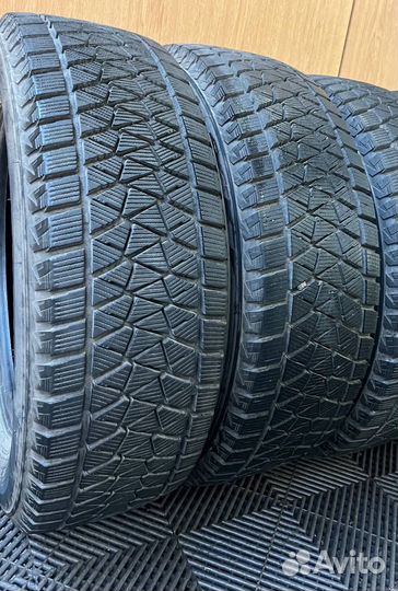 Bridgestone Blizzak DM-V2 225/65 R17 102S