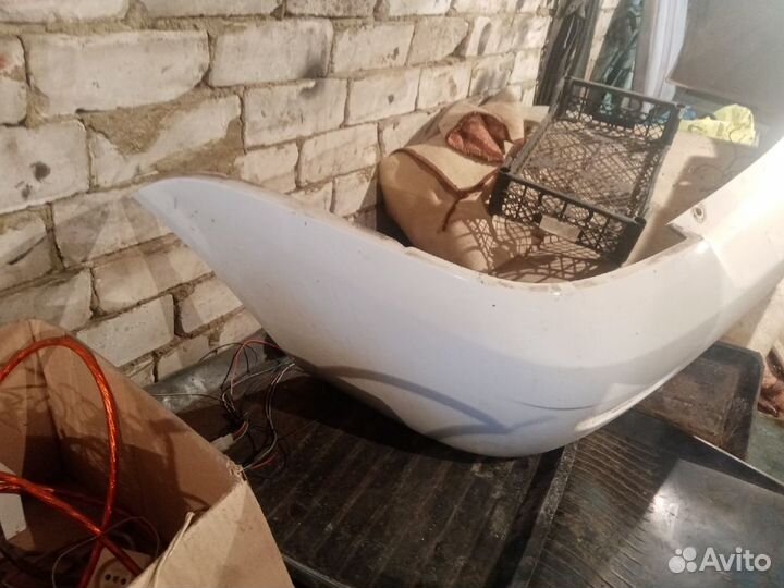 Продам бампер на приору