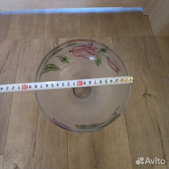 Ваза для фруктов на ножке