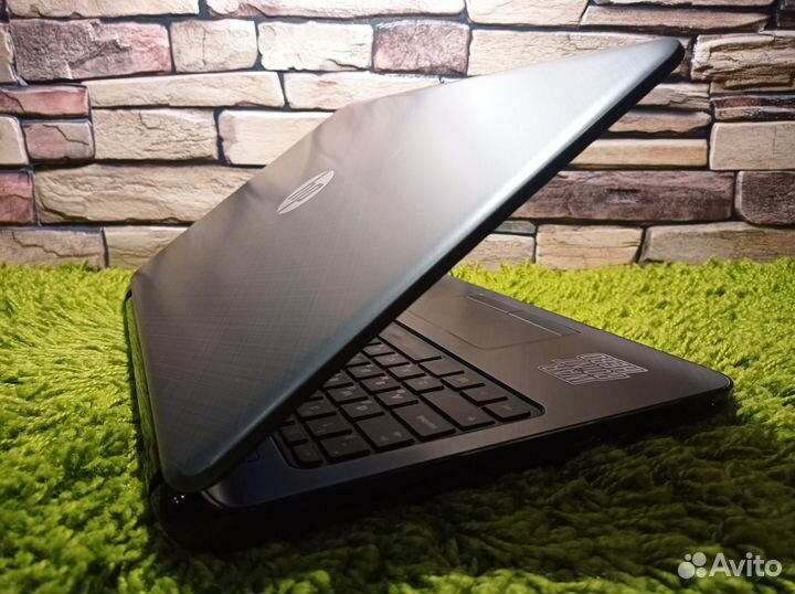 Ноутбук HP в идеале intel 8Gb 256Gb SSD экран 15