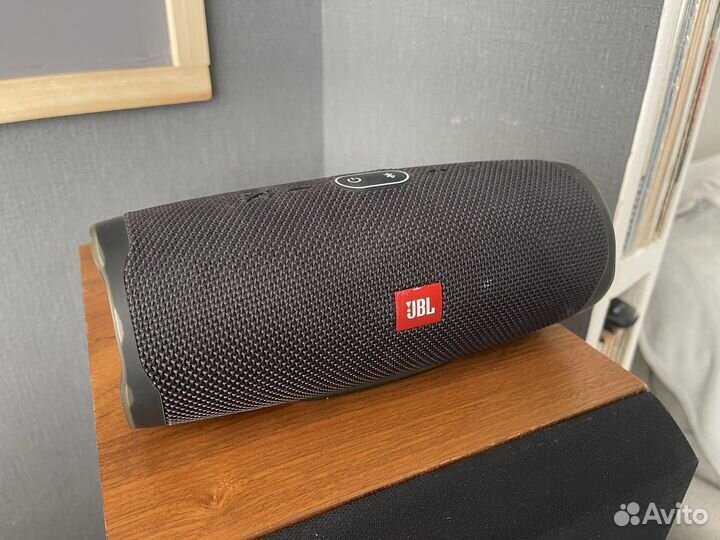 Bluetooth колонка JBL