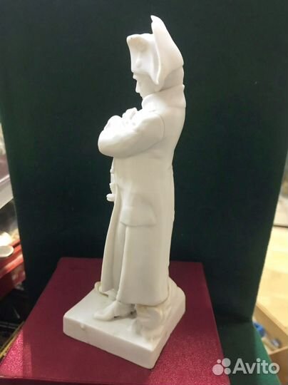 Статуэтка Наполеон с пушкой, фарфор бисквит