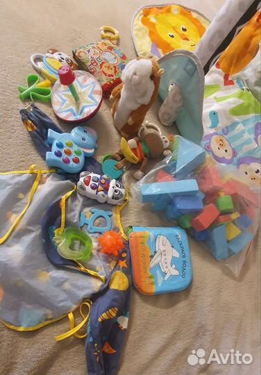 Развивающие игрушки пакетом