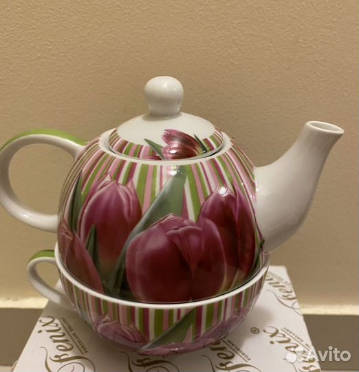 Новый фарфоровый набор заварочный чайник + кружка