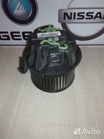 Вентилятор мотор печки отопителя Renault duster