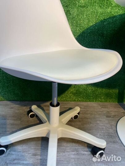 Кресло на колесах, Компьютерный стул на колесах